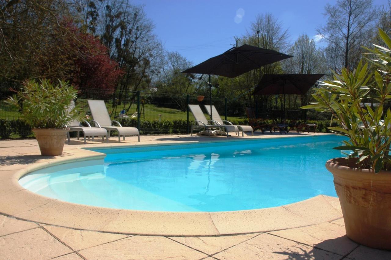 Le Logis Du Pressoir Self Catering Gites In Beautiful 18Th Century Estate In The Heart Of The Loire Valley With Heated Pool And Extensive Grounds. Les Bois-d'Anjou Eksteriør billede